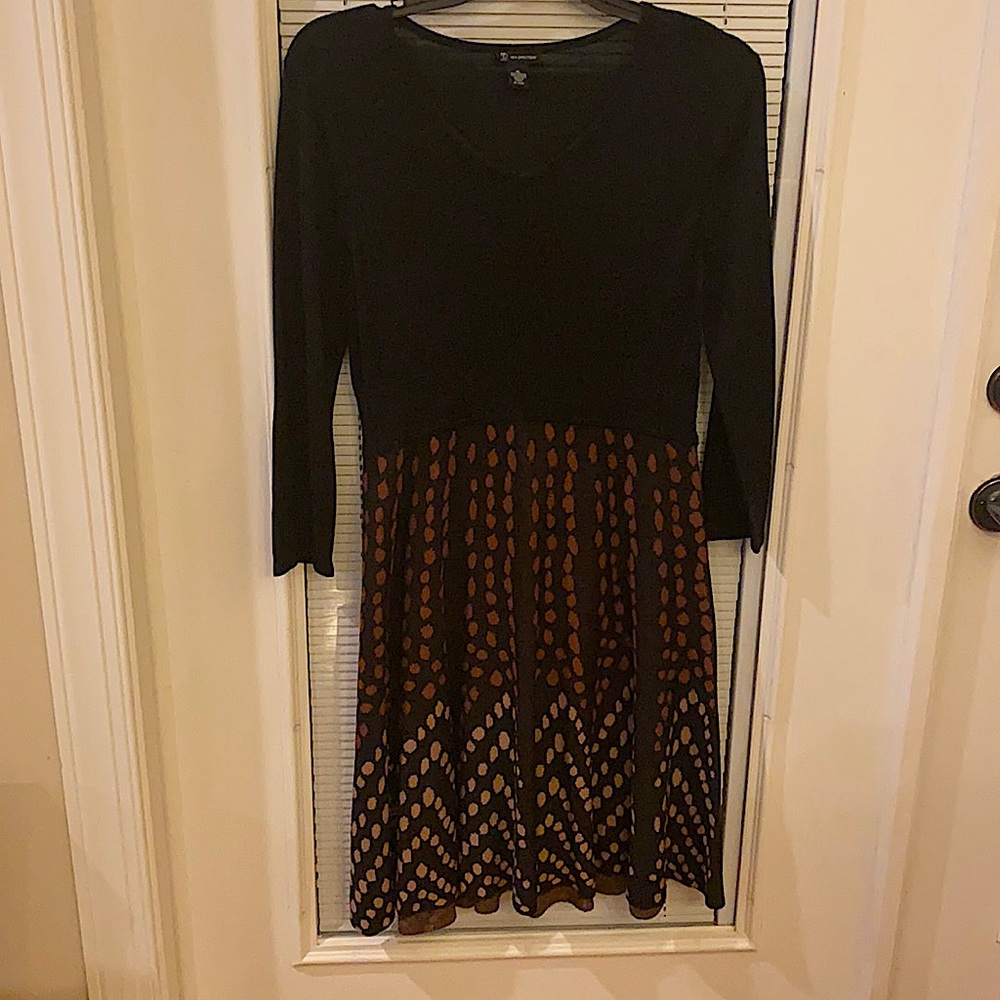 New Directions sweater dress, black & brown. Excellent condition.